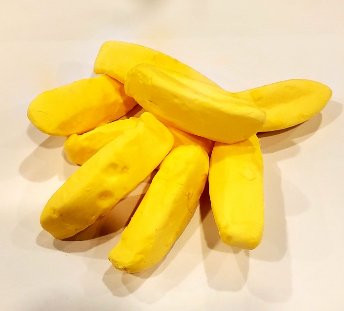 # 112 jujubes bananes guimauve 2.19/100g bonbonniere
